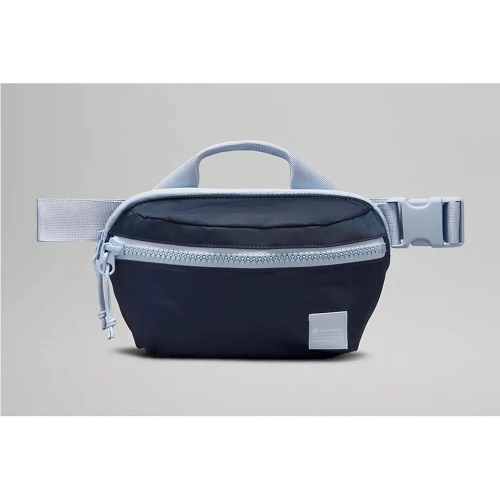 Lululemon All Day Essentials Belt Bag One Size True Navy/ Blue Linen 2.5L‎